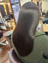 美容室 メザミー MESAMIES 美シルエットストレートロングヘア黒髪ウルツヤ髪質改善