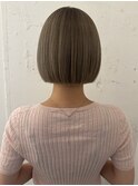 ハイトーン切りっぱなしボブ