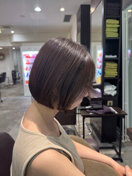 スウィープ 札幌大通(sweep) 上品ツヤ感◎耳かけショートボブで小顔見え