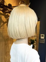 リノショアーズ 日本大通り店(RINOSHORES)&nbsp;"横浜日本大通り"『ホワイトベージュ、ホワイトグレージュ』