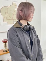 ウィットサークル(wit circle)&nbsp;カット　ピンクベージュ　ダブルカラー　顔まわりカット