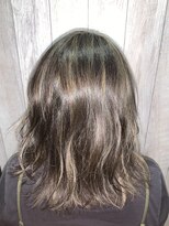 えほん美容室&nbsp;夏のハイトーンカラー♪