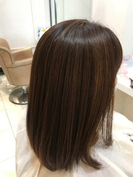 ヘアーアンドメイク アムール(hair&make Amour) 明るめグレーカラー