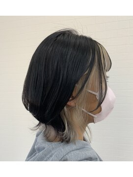 ガーデン アクロスプラザ足利店(garden) ミディアムボブ/インナーカラー/ホワイトシルバー