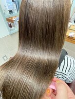 トゥーリ 薬院店(tuuli) tuuli miyu 髪質改善縮毛矯正ビフォーアフター/20代30代40代50代