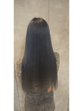 ブロッサム 東中野店 20代30代寒色系カラーシースルーバンク艶感ストレート透明感