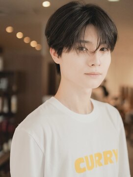 ジョエミバイアンアミ(joemi by Un ami) センターパート カルマバング コンマバング 韓流ヘア