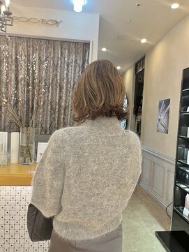 シャンプーボーイ セントラル 博多(SHAMPOO BOY central) 外はねボブ