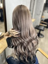 ワン(ONE)&nbsp;グレージュ