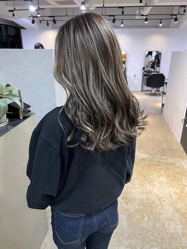 メリー オオサカ(Merly Osaka) ash beige highlight