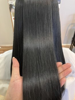 アートヘアー ライズ(ART HAIR RISE)の写真/髪のお悩みを解決し、理想の美髪へ。自然な仕上がりでつい触れたくなるようなストレートを叶えます◎