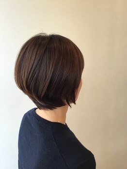 カット イン シルバーの写真/明るく豊かに大人のお洒落を楽しみましょう♪髪のお悩みを解決して、理想のスタイルと、美髪を叶えます*