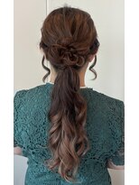 ヘアールーム(Hair Room)&nbsp;ローポニーアレンジ