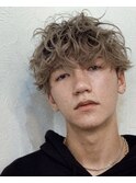 MEN'S HAIR 色気のあるクシャッと寝ぐせパーマ〈Belle銀座〉