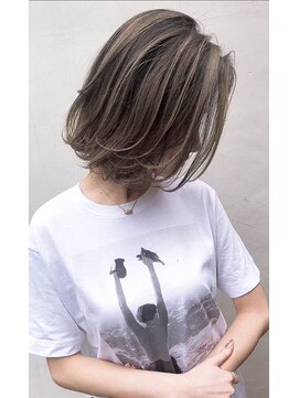 トルネード(TORNADO) 外国人風ハイライトバレイヤージュフェイスフレーミング