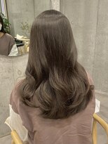 イミ(imi)&nbsp;グレージュカラー/韓国風レイヤー/小顔カット/韓国風パーマ