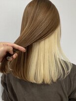 ルートエイチ 市川(Root H) ダブルカラーミルクティーベージュインナーカラーショートボブ