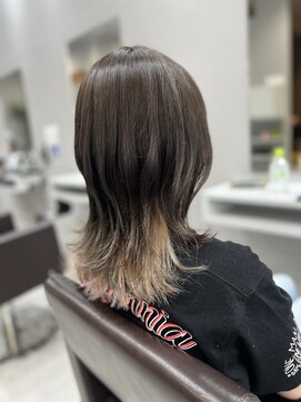 オーロラヘアー(Aurora hair) ハイレイヤー