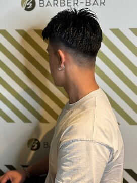 バーバーバー アカバネ(BARBER-BAR AKABANE) 男らしさのある流行のハーフバックスタイル #3