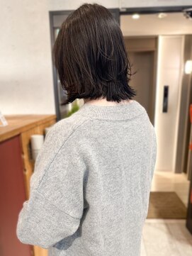 アトリエ(atelier.) ダークグレージュ レイヤーカット ウルフヘア 20代30代