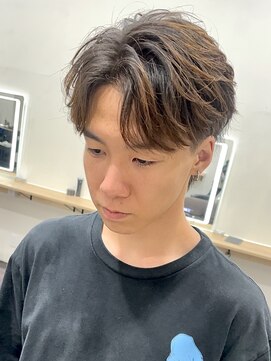 マグ カーネ バイ フィフス(Mag KANE by fifth) フェザーショートフェザーパーマ刈り上げビジネスショート