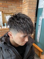 フォーコーナーズ(Four Corners)&nbsp;スペインカールシルエットショート