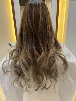 クラップス ヘアデザイン(CLapS hair design)の写真/【2023年リニューアル★】大人女性からも大人気♪インナーカラー/ハイライトお任せ下さい◎【発寒南】