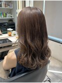 ベージュブラウン　REI