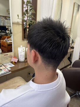 コア フィール ア デイ(COIFFURE A DAY) 《見附　今町》