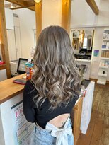 ギャラクシー ヘアードレッサーズ(galaxy hairdressers)&nbsp;ハイトーングレージュカラー