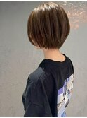 ショートボブ