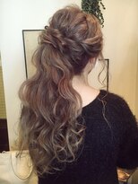 エクー(ECOO)&nbsp;【    抜け感ウェーブポニー    】