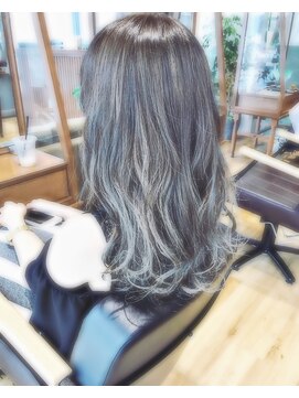 ウルム 蕨西口(ULUM) グレー〔蕨　南浦和　戸田〕