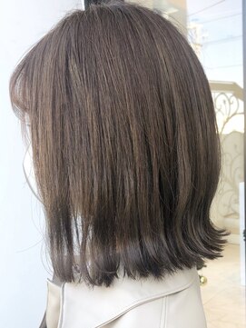 アブニールドール 大山台店 切りっぱなしボブ　　×  ラテカラー