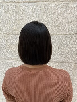 ティンク 大船(Tink) ミニボブ×アルカリ縮毛矯正×黒髪【Tink大船/原田】