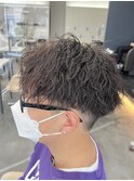 刈り上げツイストスパイラルセンターパート