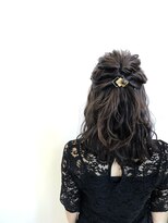 ラプトヘア アームズ(Rapt.Hair ARMS) お呼ばれハーフアップ