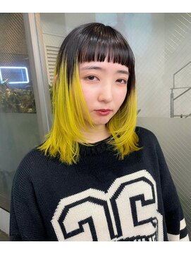 レコ 渋谷(LECO) ブラックとイエローのデザインカラー