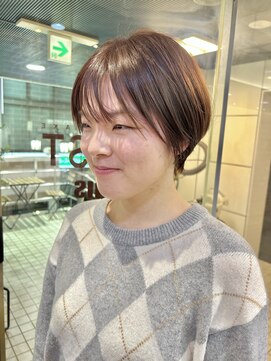 ヘアーアンドメイク ビス(HAIR&MAKE bis) 似合わせカット☆ショート☆ももこ