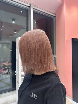 リー 梅田(Lee) ブリーチ2~3回/ピンクベージュ/薄ピンク/ホワイトピンク