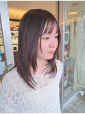 顔周りレイヤースタイルミディアムレイヤーベージュブラウン