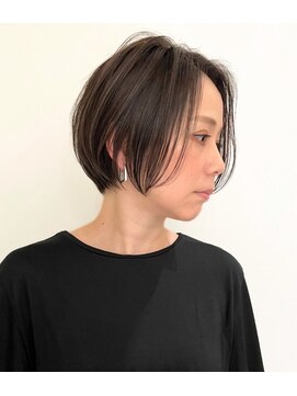 ジル ブラン 福岡(JIL BLAN) ハイライトレイヤーカットショートボブイルミナカラー天神大名