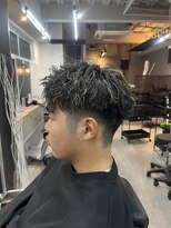 ヴィ 大宮(Vii)&nbsp;短髪/ツイストスパイラル/波巻きパーマ/ハイライトメッシュ