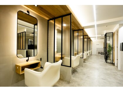 アーサス バイ ヘッドライト 府中店(ursus by HEADLIGHT)の写真