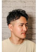 癖毛を生かしたアップバング