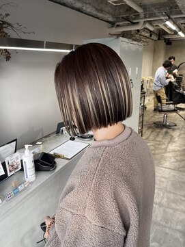 エラ(ere) ミニボブアンブレラカラーハイライトグラデーションカラー