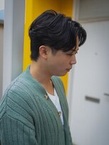 プラスヘアー(plus HAIR) 《出島》 ニュアンスセンターパート