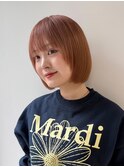 ボブ 顔周りレイヤー ショートカット ツヤ感カラー オレンジ
