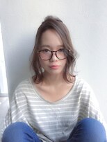 バズ ビー(BUZZ Bee)&nbsp;くるりんぱ × シニヨンで簡単アレンジ