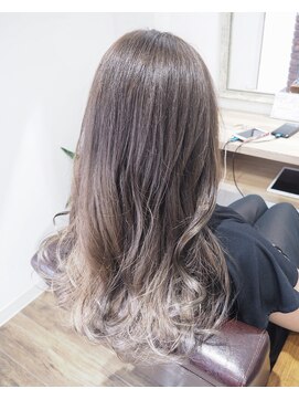 ヘアアンドメイク アクシス(AXIS) グラデーション